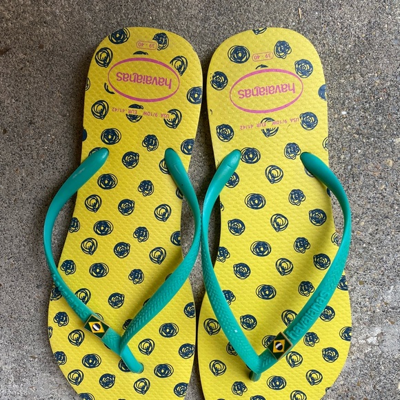 Havaianas Shoes - Havaianas Vibrant Slim Fresh Yellow Flip Flops with Teal Straps size 9/10